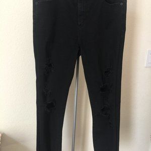 Simone high rise ankle ( black and distressed)